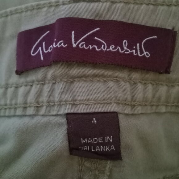 Tan Capri pants with flared leg - Picture 3 of 3